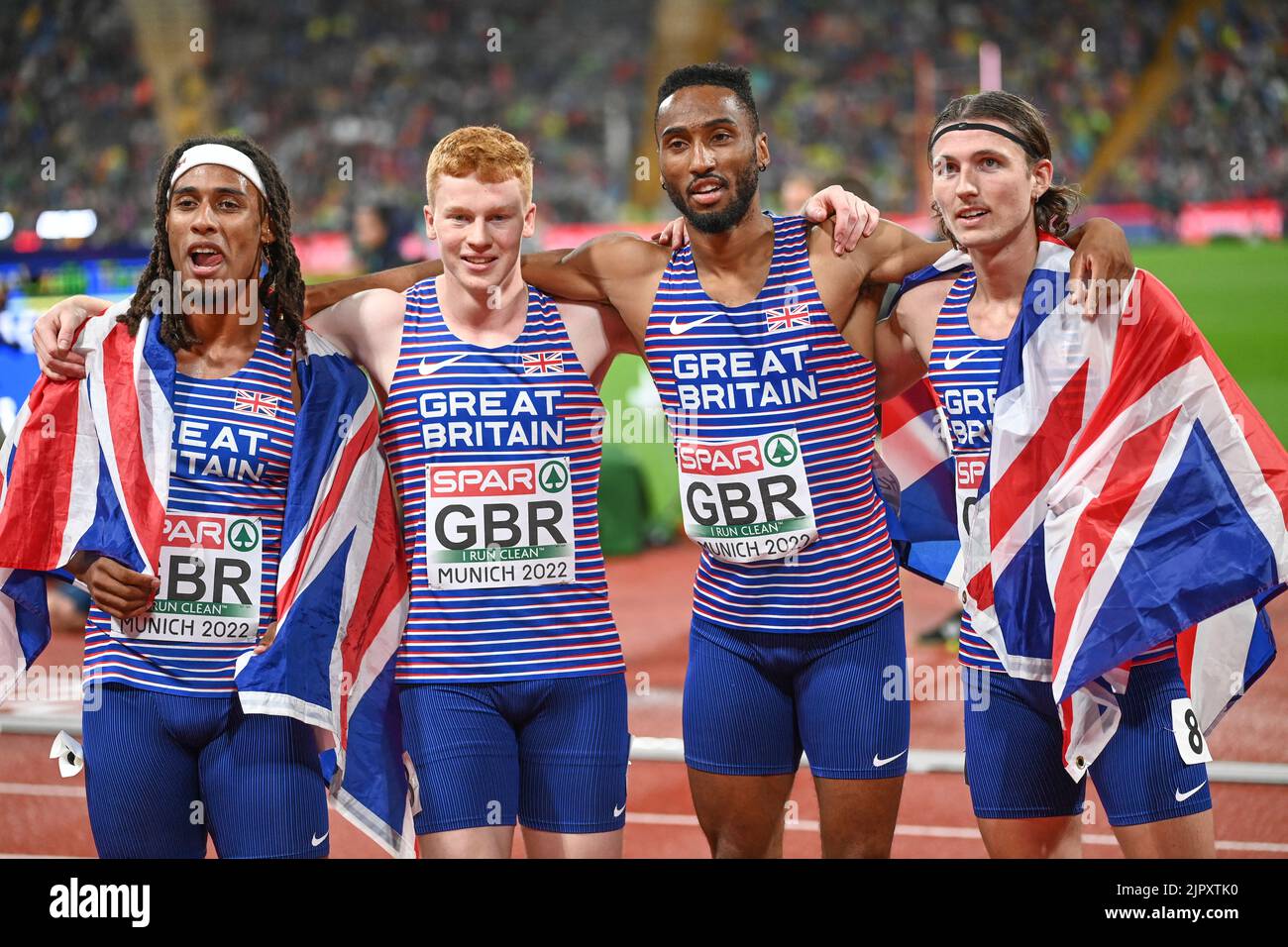 Matthew Hudson-Smith, Charlie Dobson, Lewis Davey, Alex Haydock-Wilson (Grande-Bretagne). 4x400 relais Médaille d'or. Championnats d'Europe Munich 2022 Banque D'Images