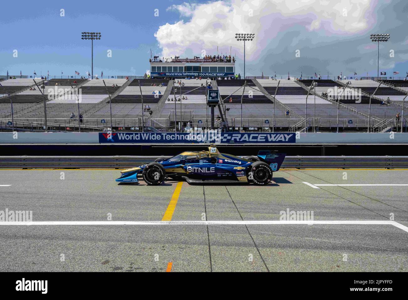 19 août 2022, Madison, il, États-Unis d'Amérique: CONOR DALY (20) de Noblesville, Indiana vient sur la route de la fosse lors d'une pratique pour le Groupe automobile Bommarito 500 au circuit mondial de technologie à Madison il. (Image de crédit : © Walter G. Arce Sr./ZUMA Press Wire) Banque D'Images