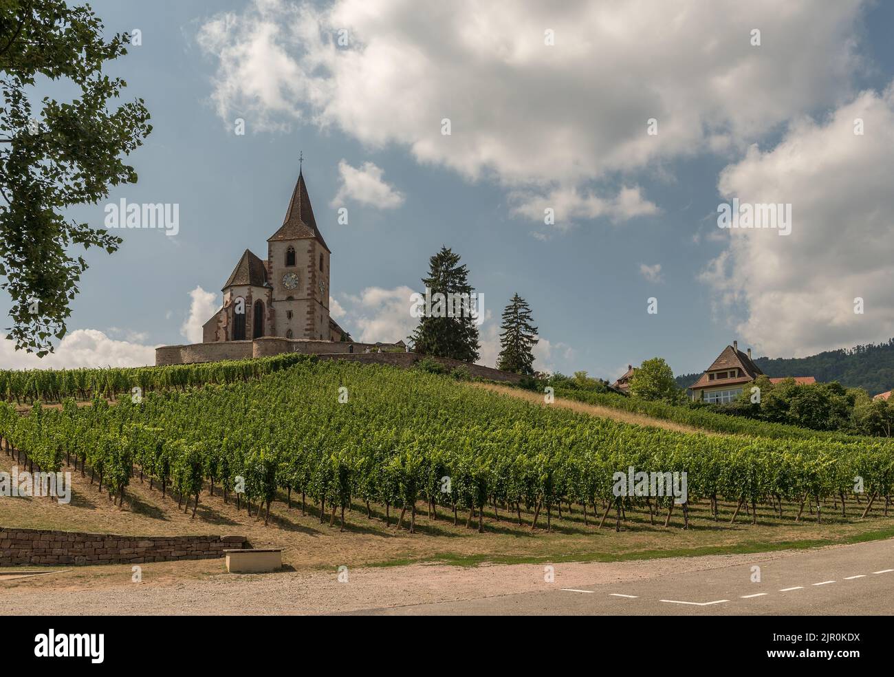 Église Saint-Jacques-le-majeur à Hunawihr, Alsace, France Banque D'Images