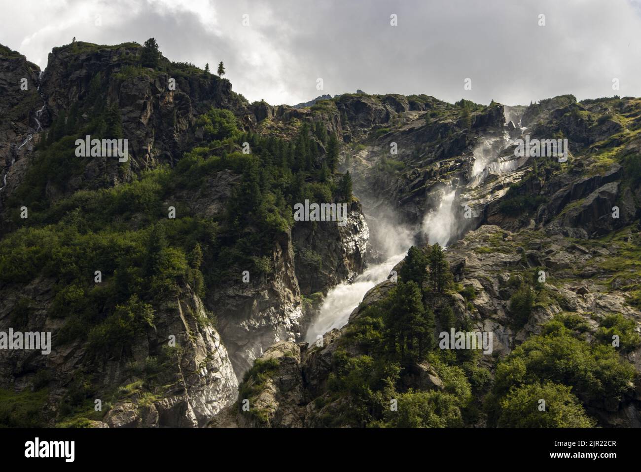 cascade de sulzenau dans la vallée de stubai Banque D'Images