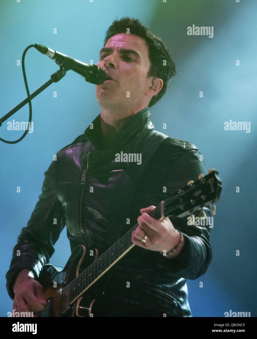 Kelly Jones, chanteuse en chef de la Stereophonics alors qu'ils sont en tête de la scène principale au Hardwick Festival, Sedgefield, comté de Durham. Samedi 20th 20 août Banque D'Images