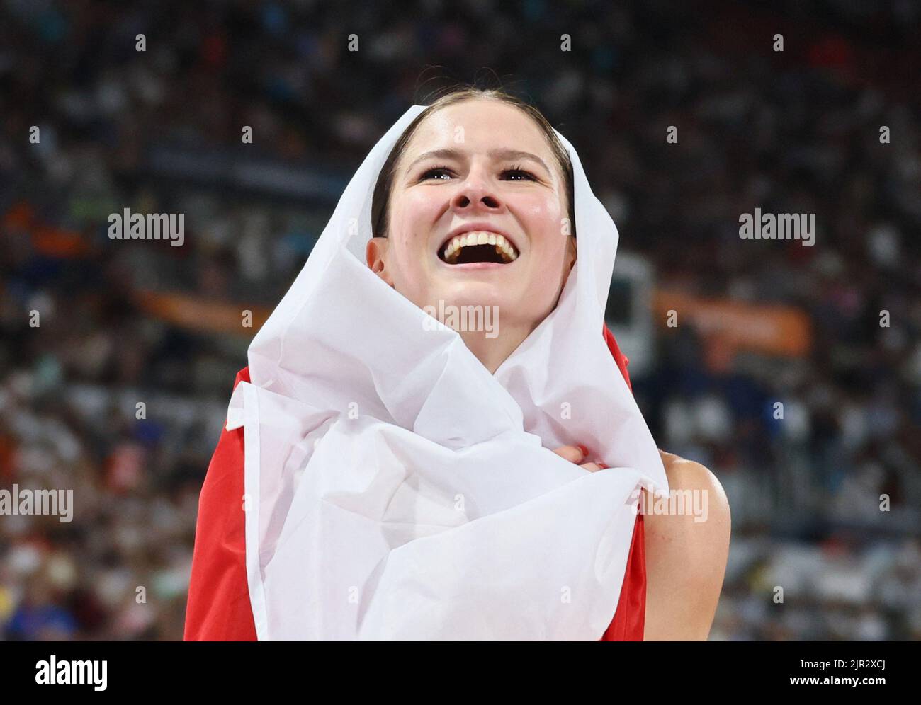 Championnats d'Europe 2022 - Athlétisme - Olympiastadion, Munich, Allemagne - 21 août 2022 la Pologne Pia Skrzyszowska célèbre après avoir remporté l'or dans la finale féminine de 100m haies REUTERS/Wolfgang Rattay Banque D'Images