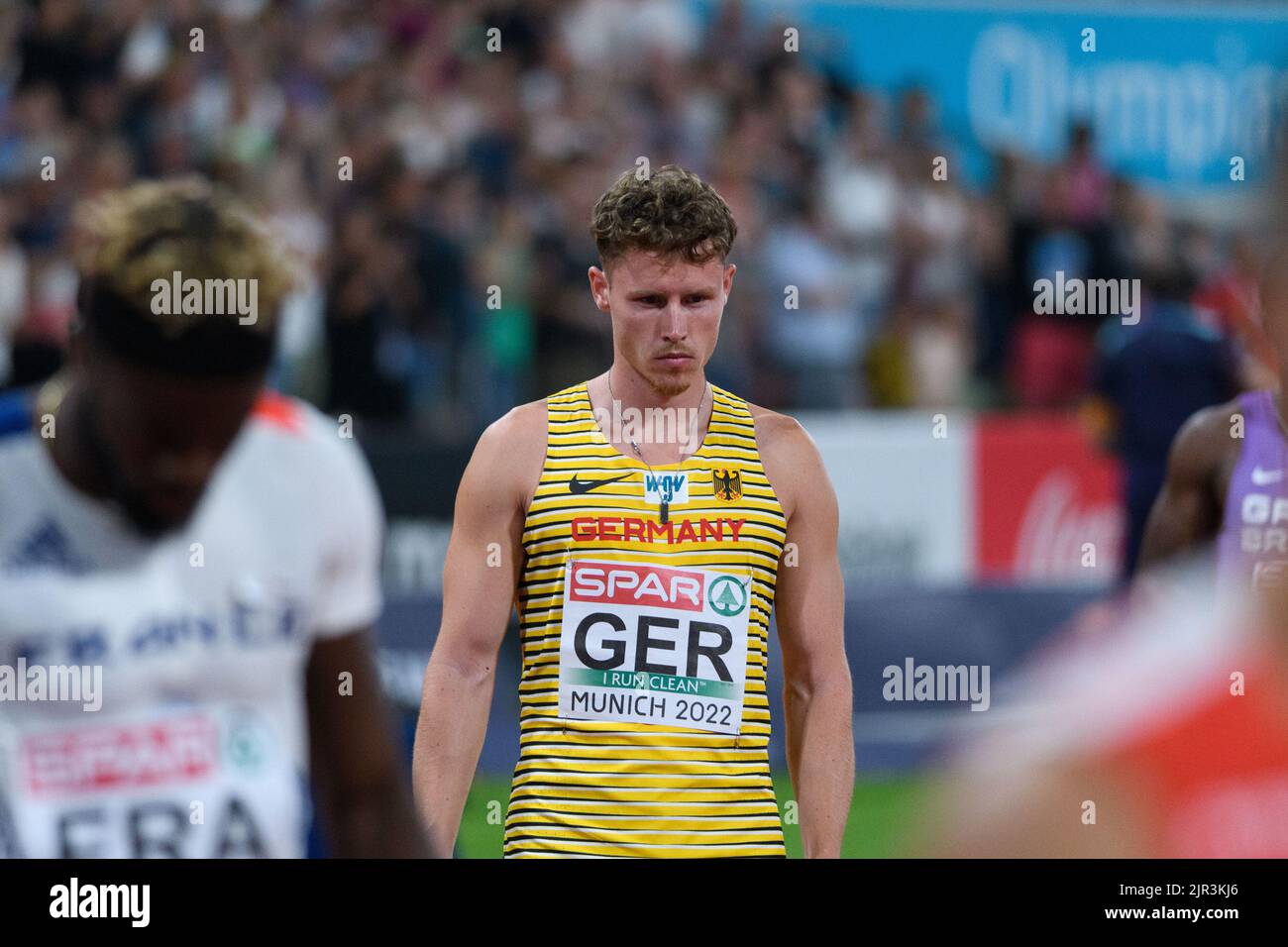 21,8.2022, Munich, Olympiastadion, Championnats d'Europe Munich 2022: Athlétisme, Kevin Kranz (Allemagne) au début de la finale de relais de Mens 4x100m (Sven Beyrich/SPP-JP) Credit: SPP Sport Press photo. /Alamy Live News Banque D'Images