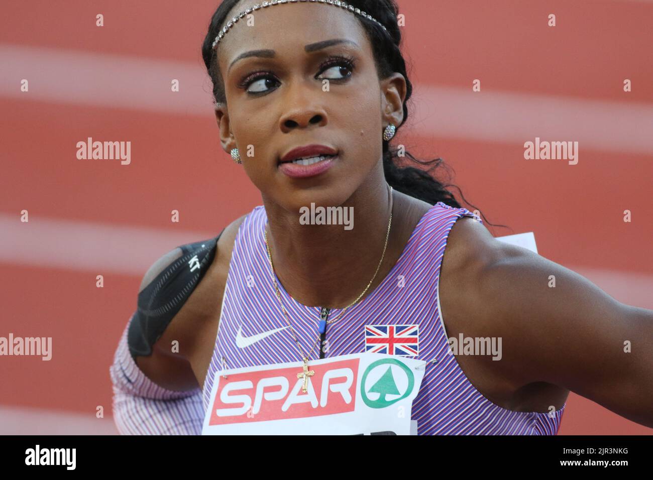 MUNICH, Allemagne. , . ATHLÉTISME EUROPÉEN Munich, Stade Olympique, 100 M haies semi finale chaleur 3, SEMBER Cindy de GBR participe à la demi-finale lors des Championnats d'Europe Munich 2022 au Stade Olympique de Munich, Allemagne sur 21 août 2022. - Photo et copyright © Arthur THILL/ATP images crédit: SPP Sport Press photo. /Alamy Live News Banque D'Images