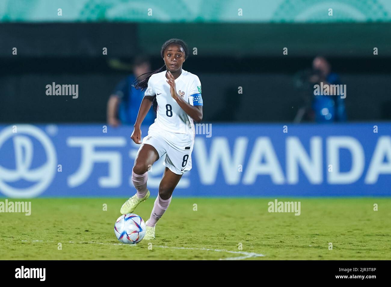 Alajuela, Costa Rica. 21st août 2022. Alajuela, Costa Rica, 21 août 2022: Le capitaine Laurina Fazer (8 France) contrôle le ballon lors de la coupe du monde des femmes FIFA U20 Costa Rica 2022 quart de finale de football entre le Japon et la France à Morera Soto à Alajuela, Costa Rica. (Daniela Porcelli/SPP) crédit: SPP Sport presse photo. /Alamy Live News Banque D'Images