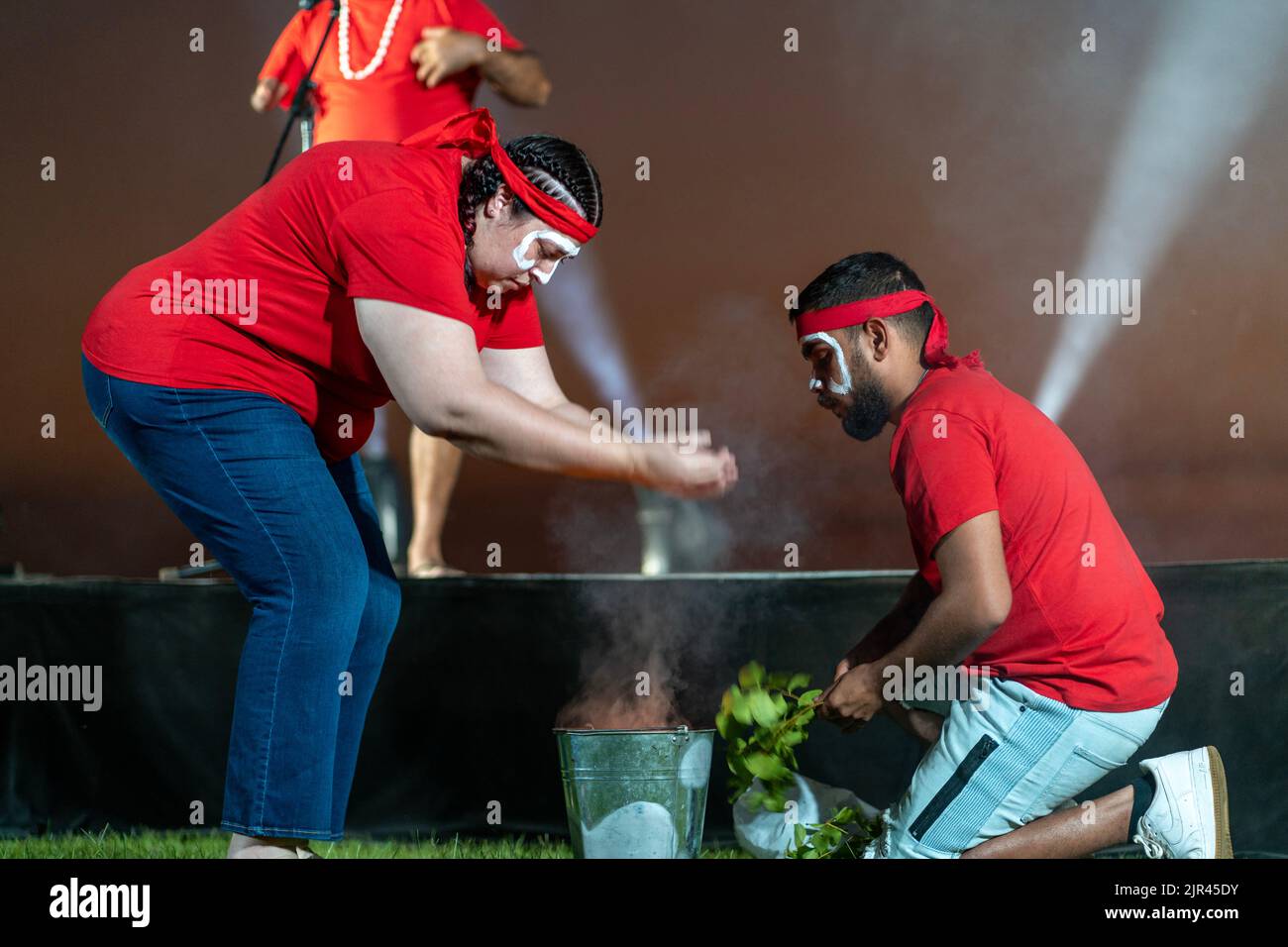 Cérémonie du tabagisme au festival de Darwin Banque D'Images