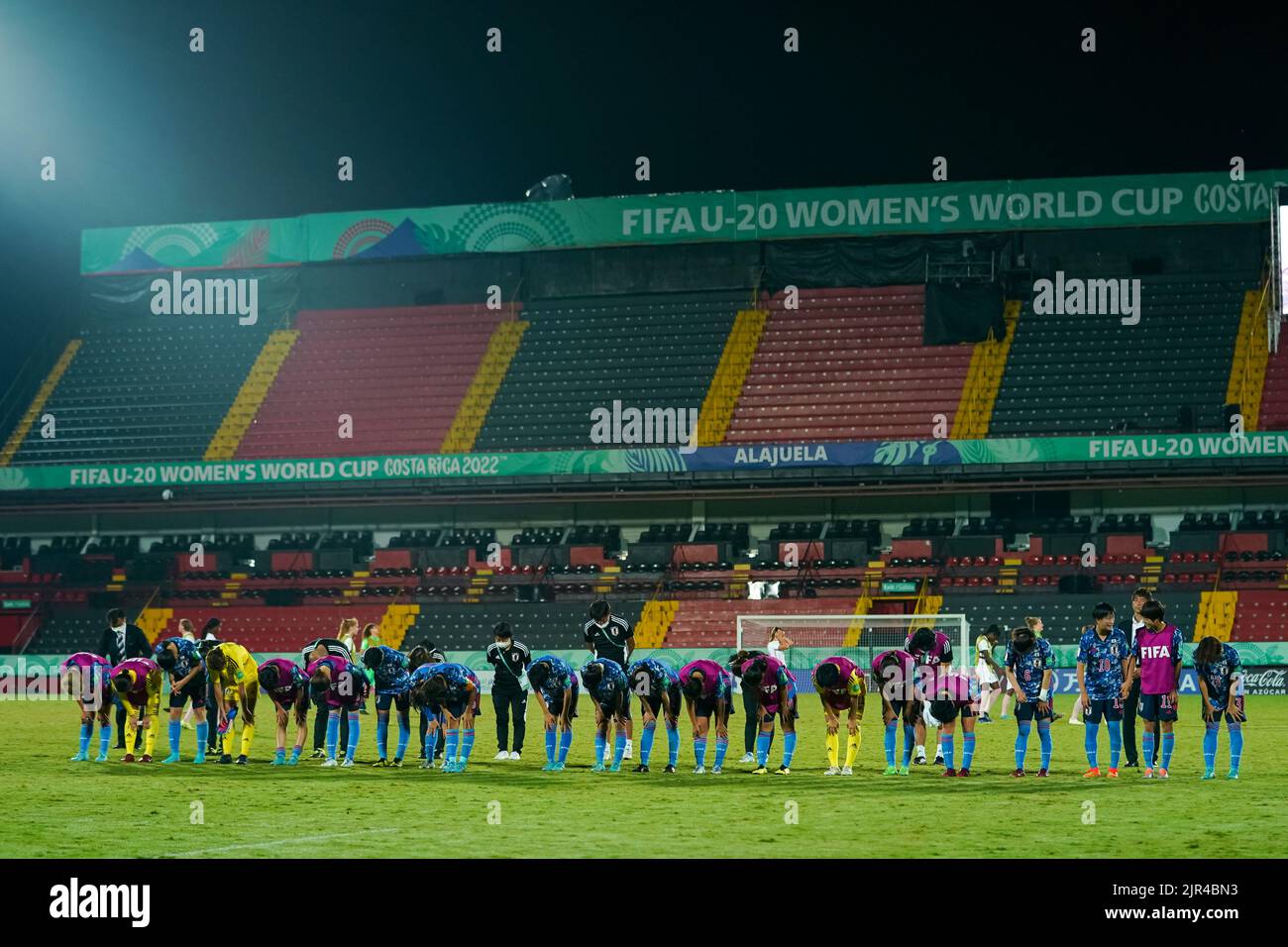 Alajuela, Costa Rica. 21st août 2022. Alajuela, Costa Rica, 21 août 2022: Les joueurs du Japon célébrent leur victoire et leur entrée dans la demi-finale lors de la coupe du monde FIFA U20 Womens Costa Rica 2022 quart de finale de football entre le Japon et la France à Morera Soto à Alajuela, Costa Rica. (Daniela Porcelli/SPP) crédit: SPP Sport presse photo. /Alamy Live News Banque D'Images