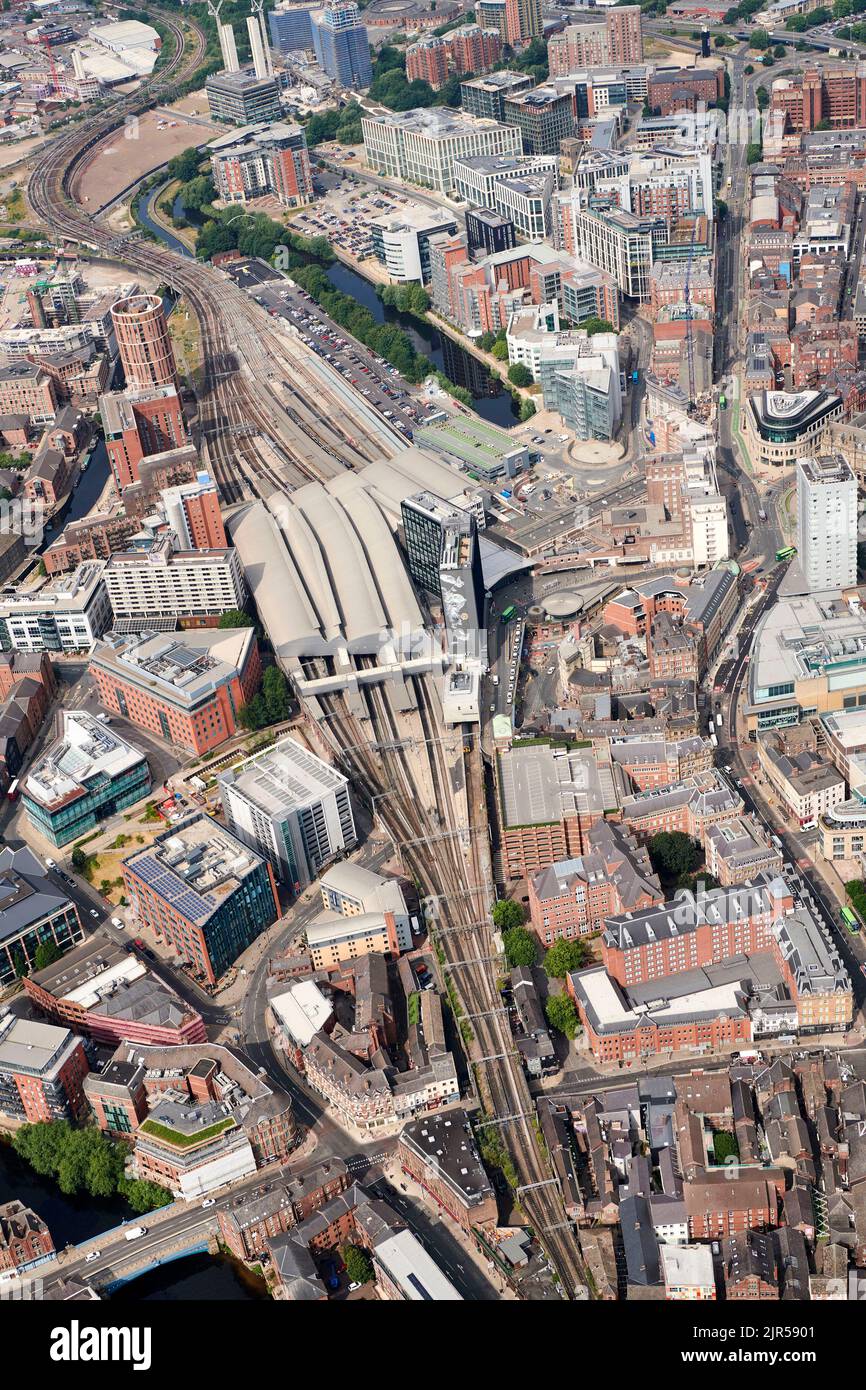 Photographie aérienne de la gare de Leeds City Centre, West Yorkshire, nord de l'Angleterre, Royaume-Uni Banque D'Images