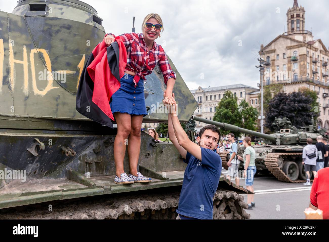 T-shirt Unisexe Organisation Des Nationalistes Ukrainiens - Marque Gildan, Coton, Taille Régulière, Neuf Avec étiquette