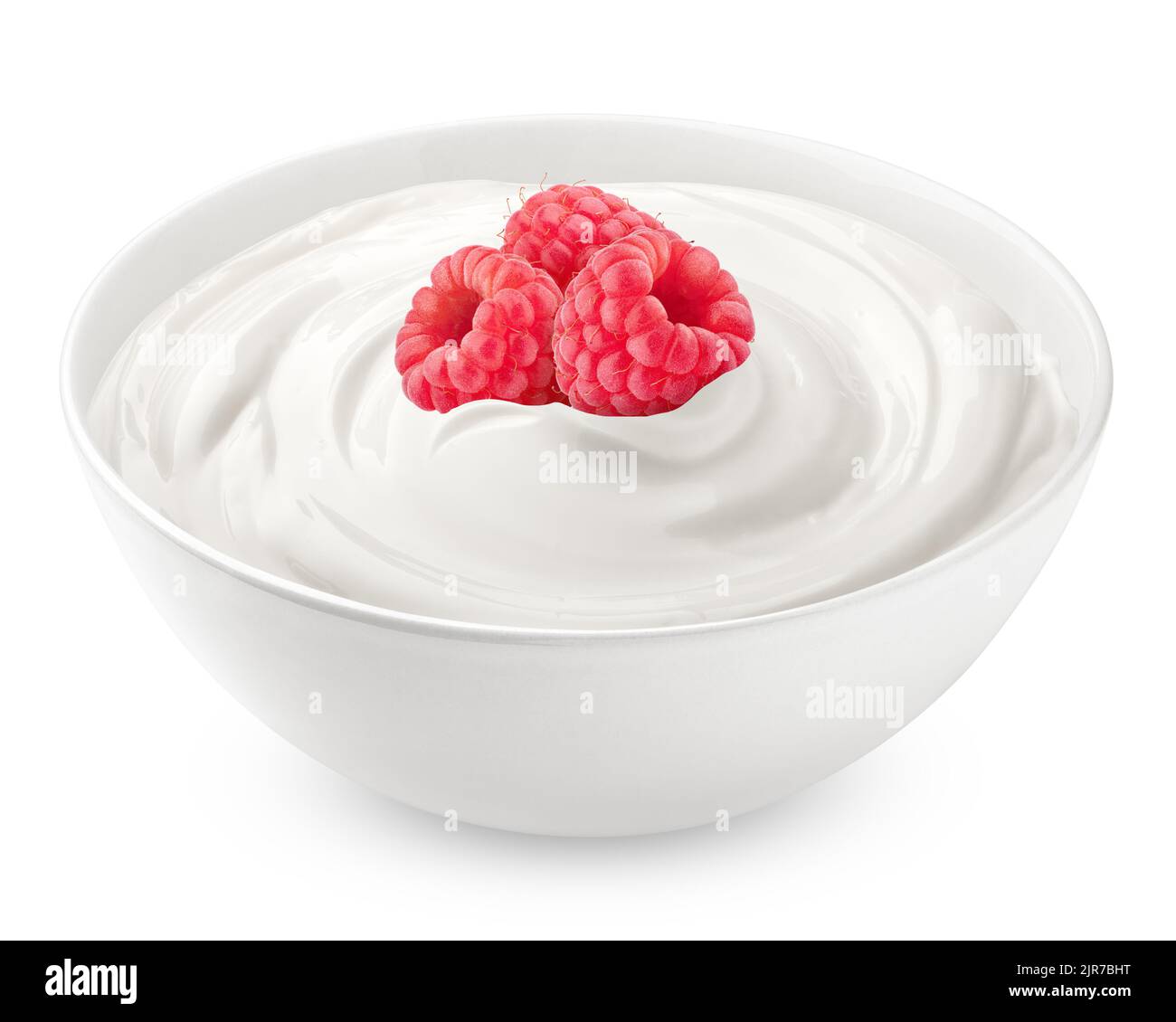 framboise à la crème aigre, yaourt, isolé sur fond blanc, chemin d'écrêtage, pleine profondeur de champ Banque D'Images