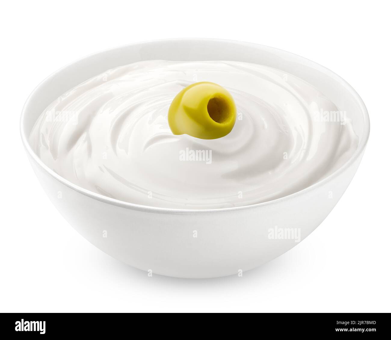 olive avec mayonnaise, crème aigre, yaourt, isolé sur fond blanc, chemin de coupure, pleine profondeur de champ Banque D'Images