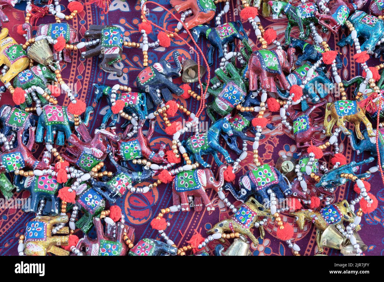 Garland avec des éléphants indiens pour les vacances, les célébrations et les festivals. Banque D'Images