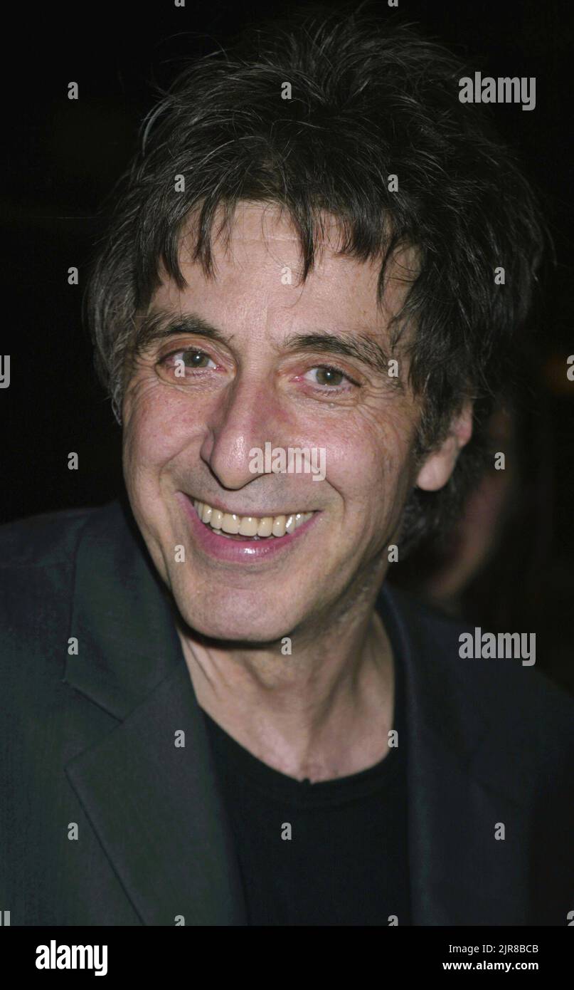 Al Pacino participe à la soirée d'ouverture de 'Salome' au théâtre Ethel Barrymore à New York, sur 30 avril 2003. Crédit photo : Henry McGee/MediaPunch Banque D'Images