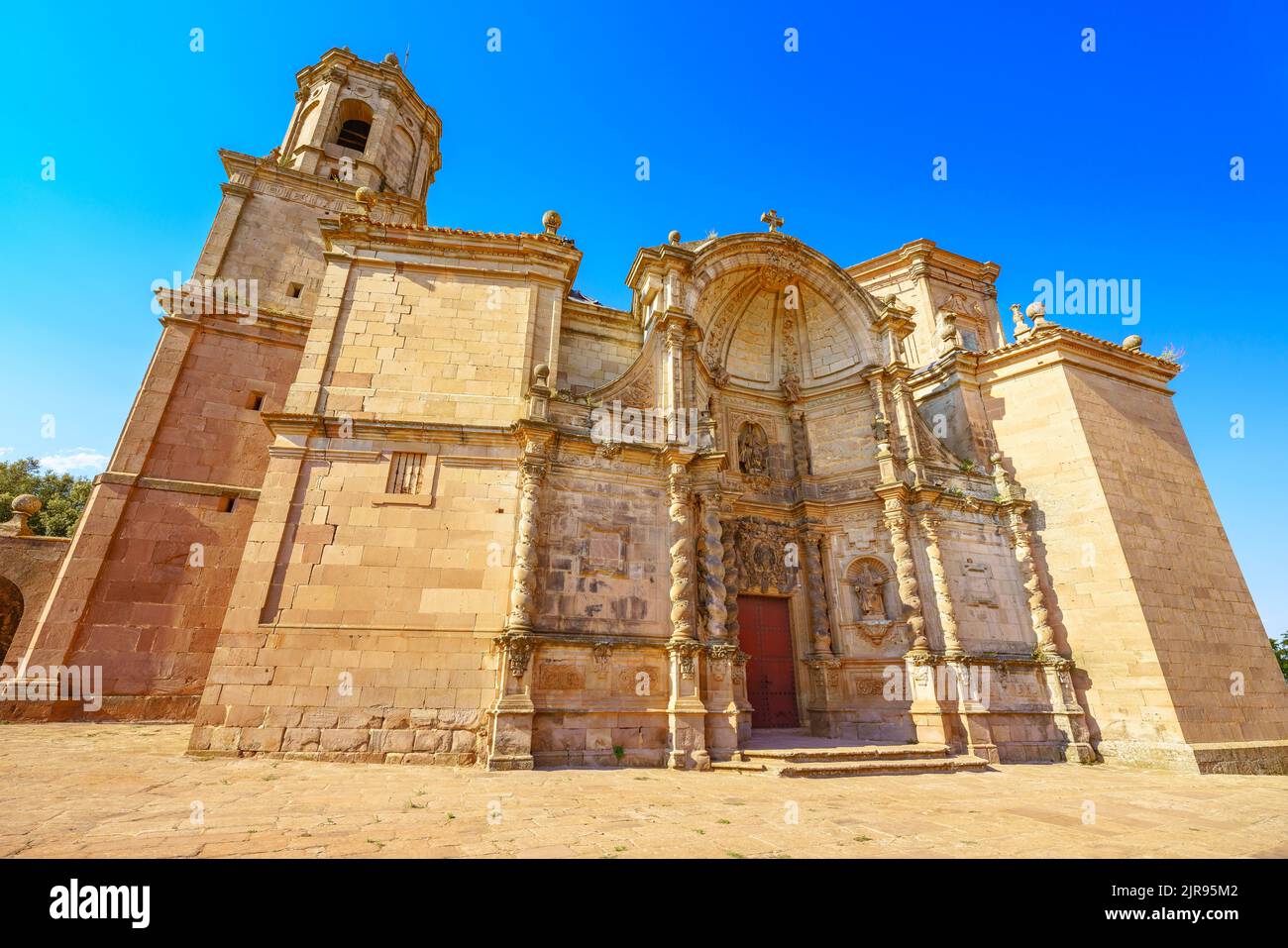 Vue sur la basilique de San Gregorio Ostiense un des ensembles les plus remarquables du Baroque de Navarrese. Banque D'Images