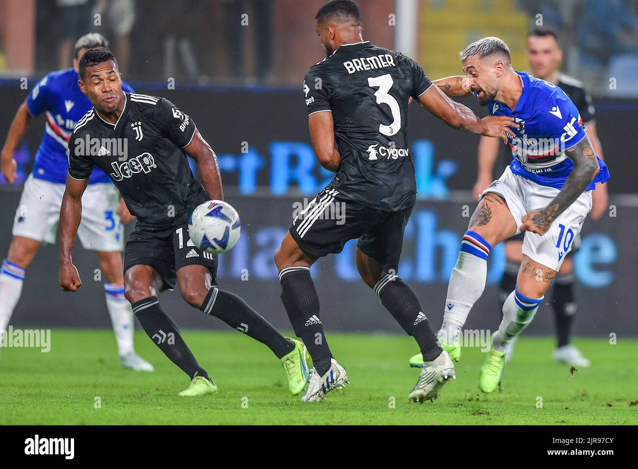 Stade Luigi Ferraris, Gênes, Italie, 22 août 2022, Lobo Silva Alex Sandro (Juventus) - Gleison Bremer Silva Nascimento (Juventus), Francesco Capu Banque D'Images