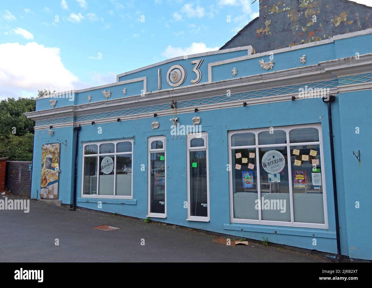 The Art Deco Cafe at 103 Waterloo Kitchen, 103 Waterloo Rd, Blackpool , Lancashire, Angleterre, ROYAUME-UNI, FY4 2AB Banque D'Images