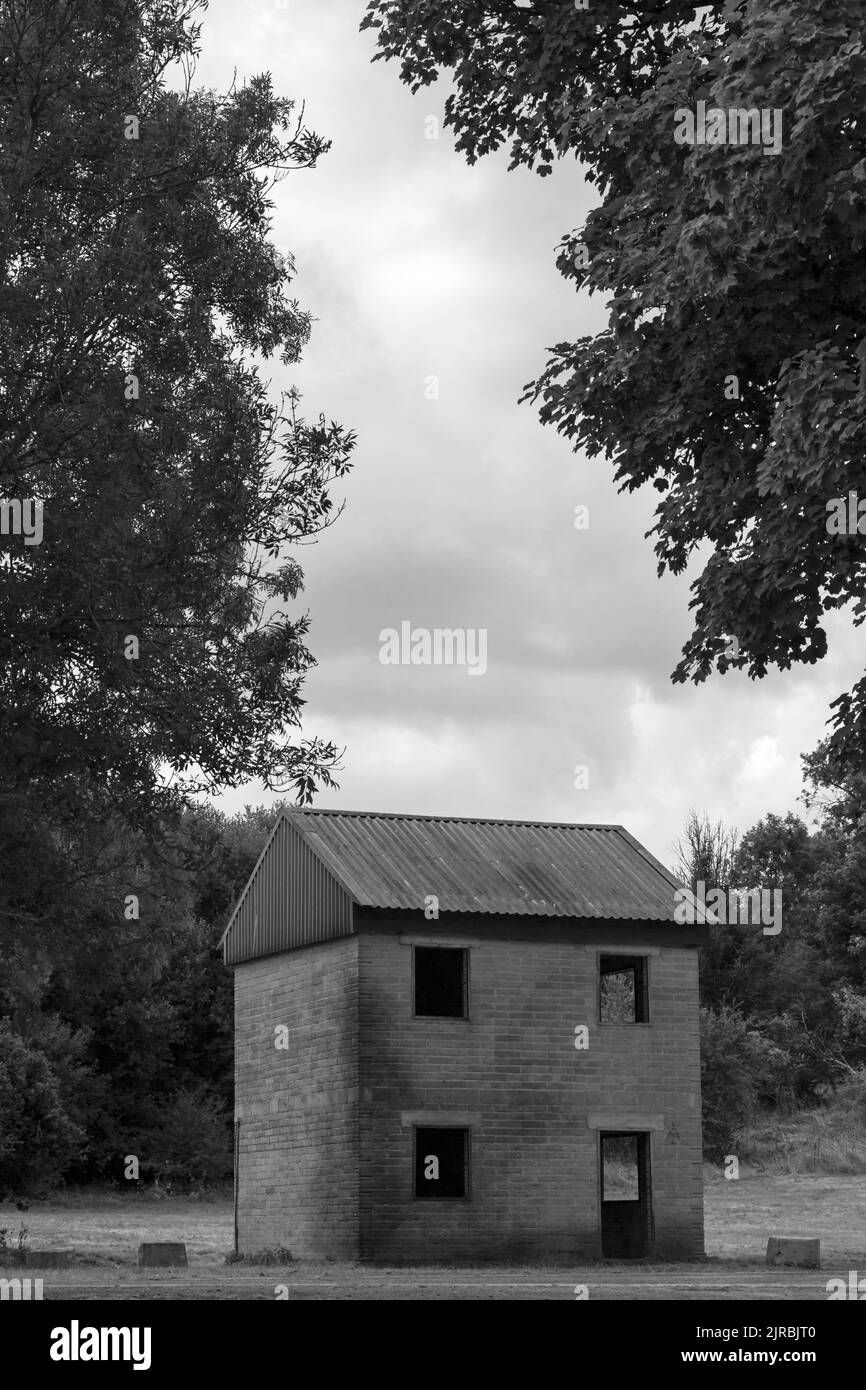 Journée portes ouvertes à Imber pour visiter le village fantôme déserté de Salisbury Plain, Wiltshire, Royaume-Uni, en août Banque D'Images