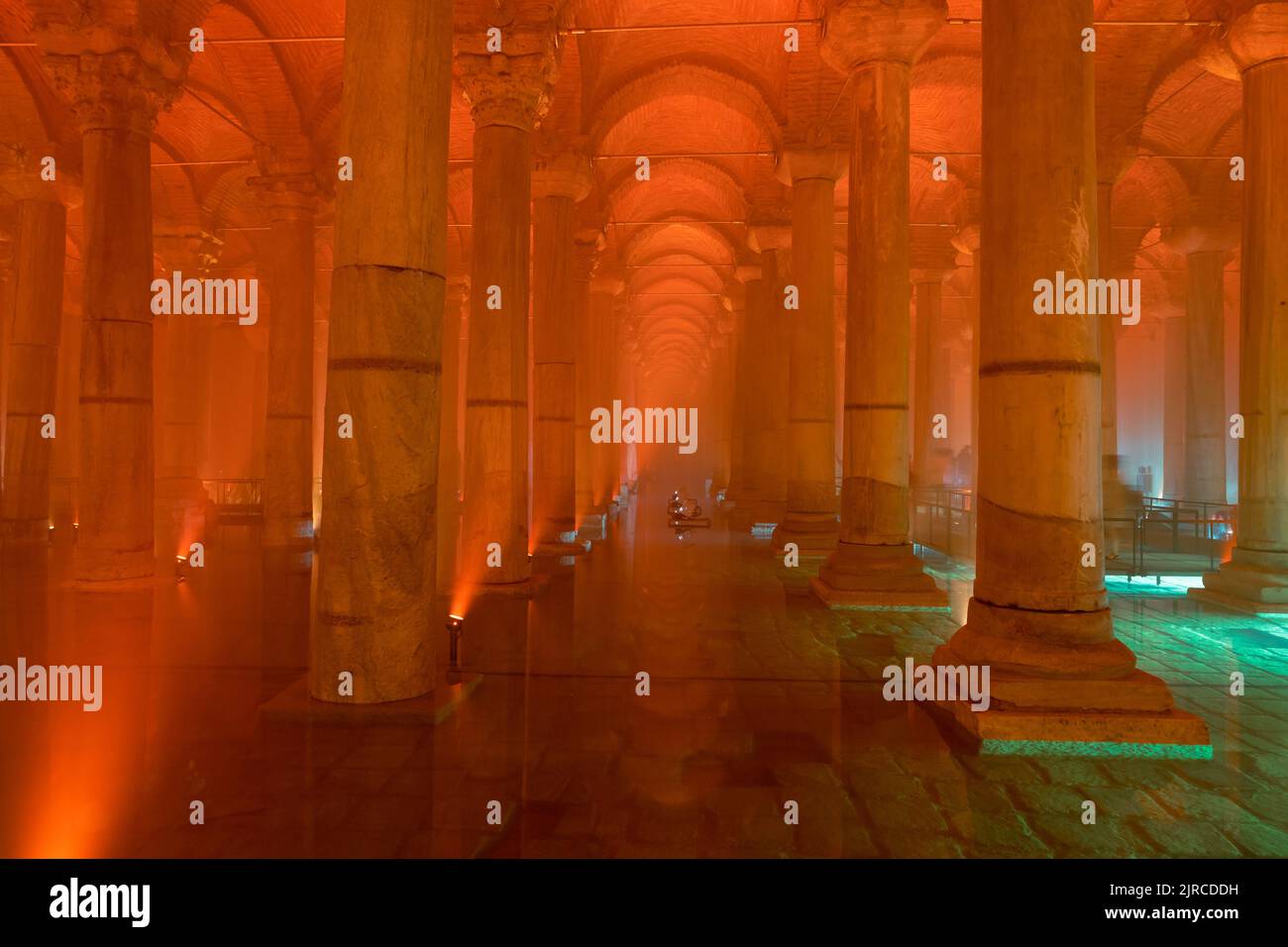 Citerne Basilique ou Yerebatan Sarnici à Istanbul. Monuments de Turquie. Bruit ou grain inclus. Mise au point sélective. Istanbul Turquie - 8.3.2022 Banque D'Images
