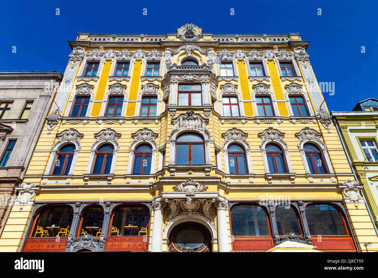 Maison en bâtiment Teodor Steigert, colorée de style néo-baroque datant de 19th ans, rue Piotrkoswska, Lodz, Pologne Banque D'Images