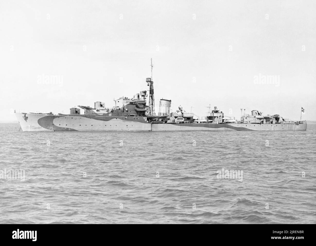 La Marine royale norvégienne pendant la Seconde Guerre mondiale une bordée sur le destroyer norvégien KNM STORD en cours en mer. Banque D'Images