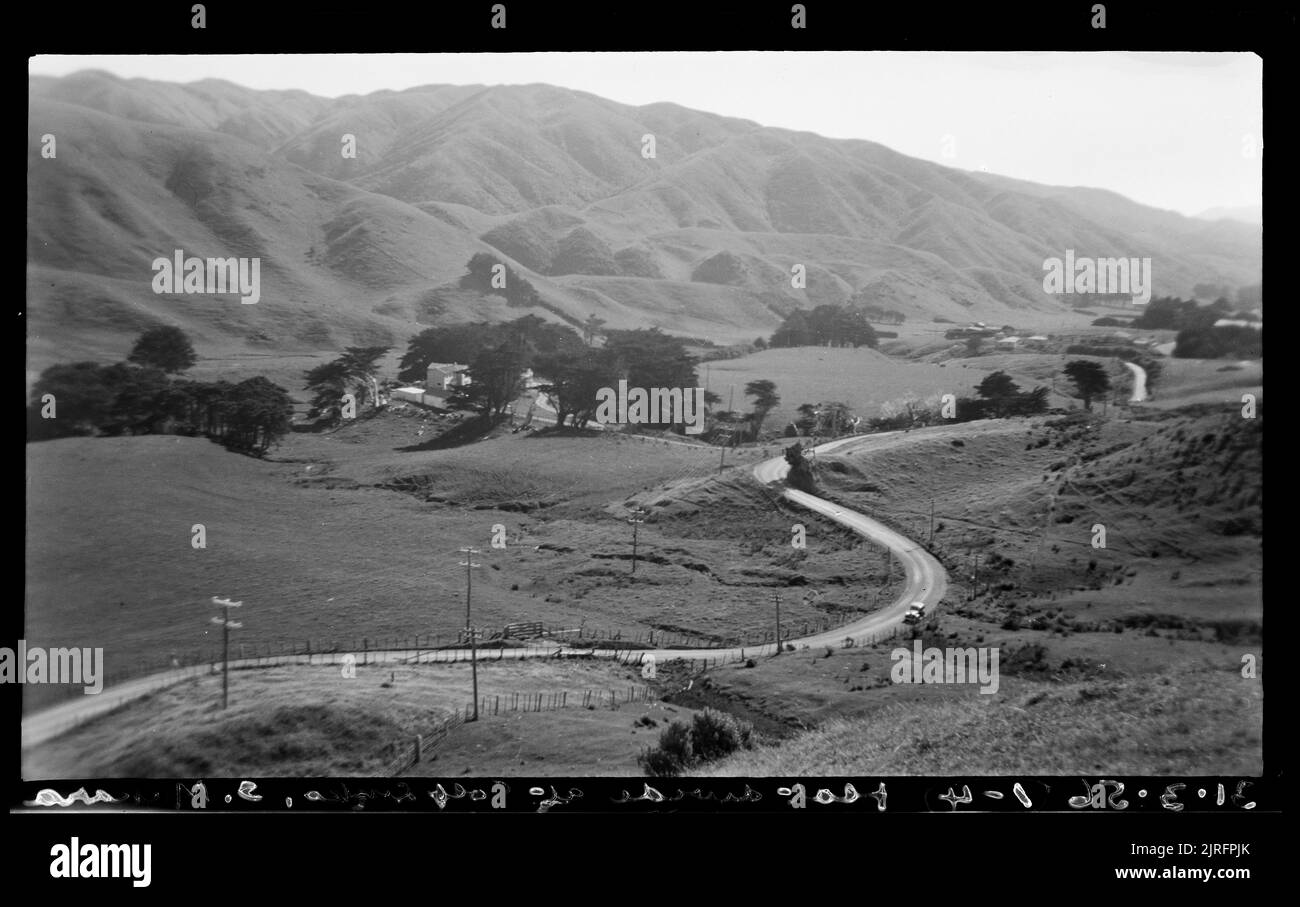 Panorama quadruple de Flat Divide at Golf Links, South Makara, 31 mars 1956, Nouvelle-Zélande, par Leslie Adkin. Banque D'Images