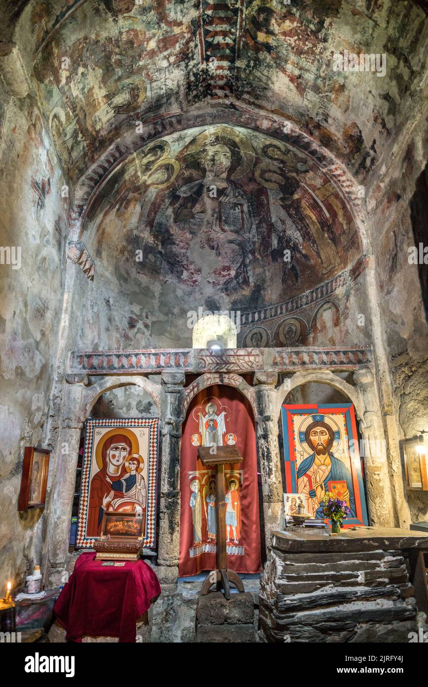 Fresques de l'église Saint-Georges, monastère de Lamaria à Ushguli, Haut-Svaneti, Géorgie Banque D'Images