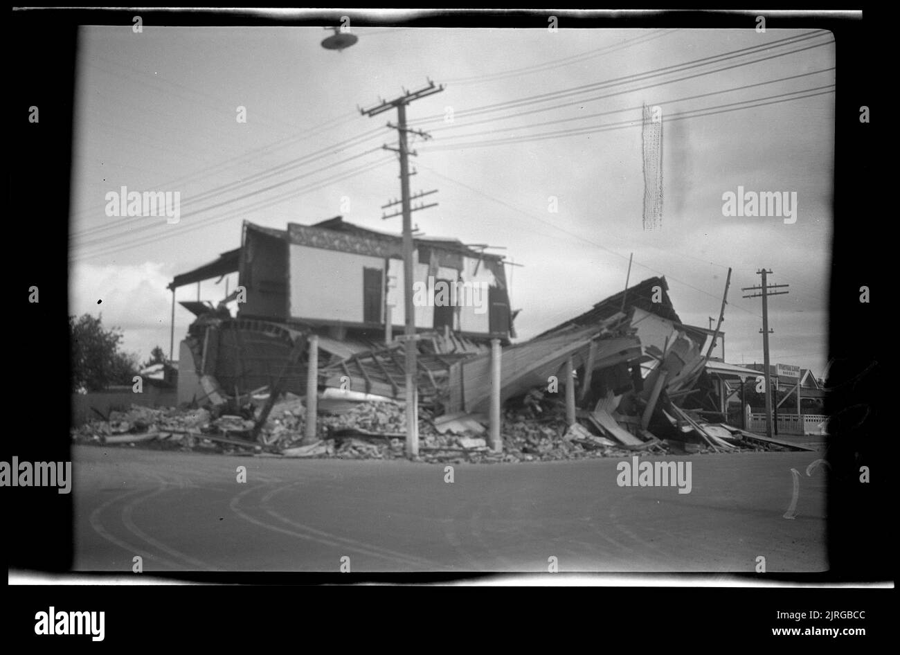 Napier in Ruins, 1931, Hawke's Bay, par Fred Brockett. Banque D'Images
