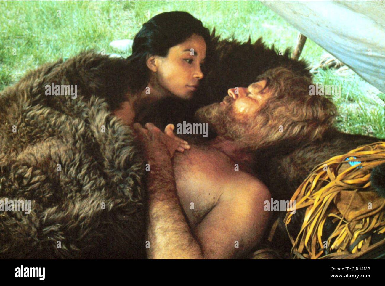 VICTORIA RACIMO, Charlton Heston, LE MOUNTAIN MEN, 1980 Banque D'Images