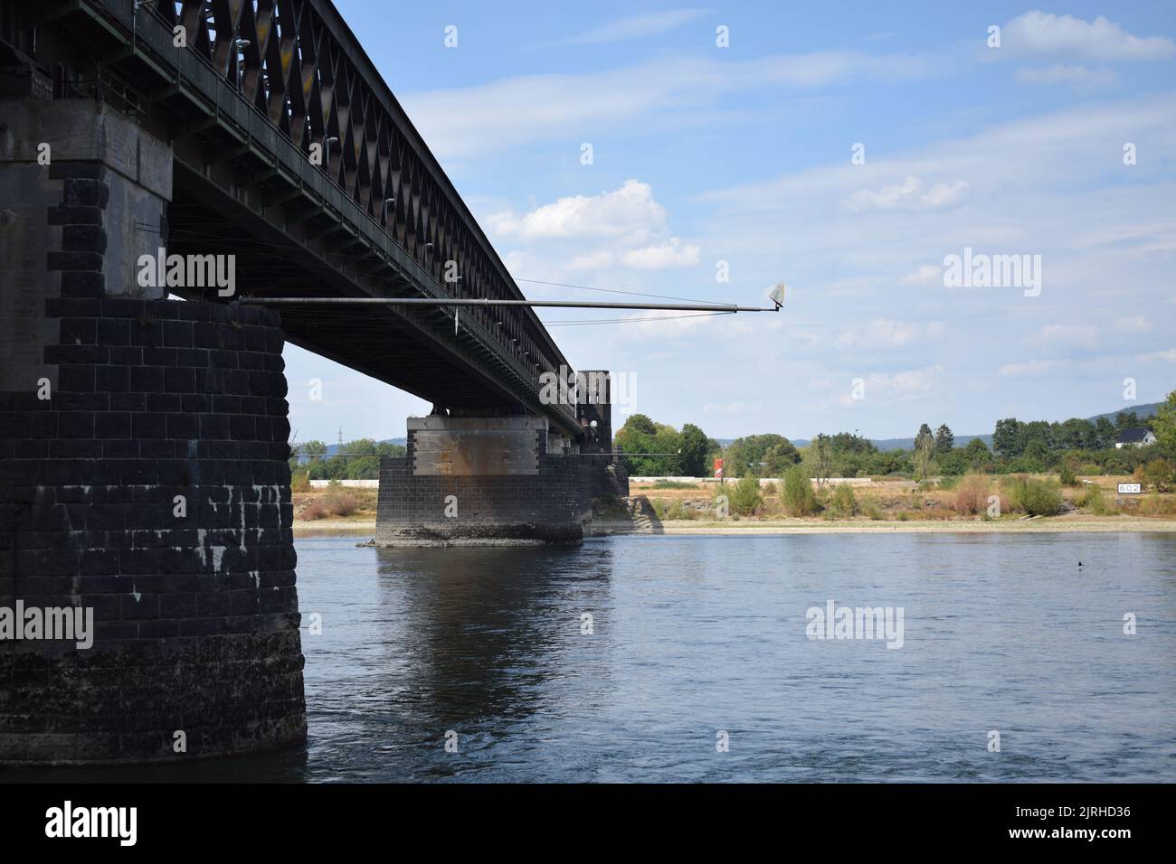 Ancien pont ferroviaire traversant le Rhin, Kronprinz Wilhelm Brücke près d'URmitz et Engers Banque D'Images