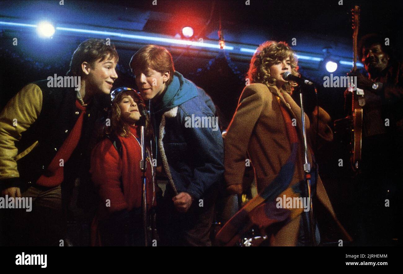 KEITH COOGAN, MAIA BREWTON, ANTHONY RAPP, Elisabeth Shue, Albert COLLINS, UNE NUIT EN VILLE : ADVENTURES IN BABYSITTING, 1987 Banque D'Images