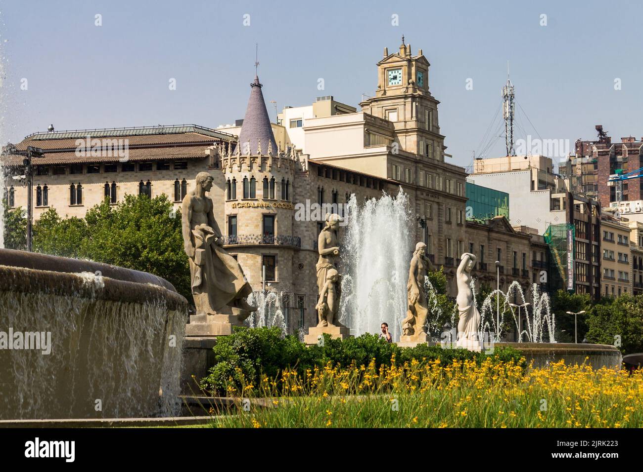 La célèbre place de Catalogne à Barcelone, Espagne Banque D'Images