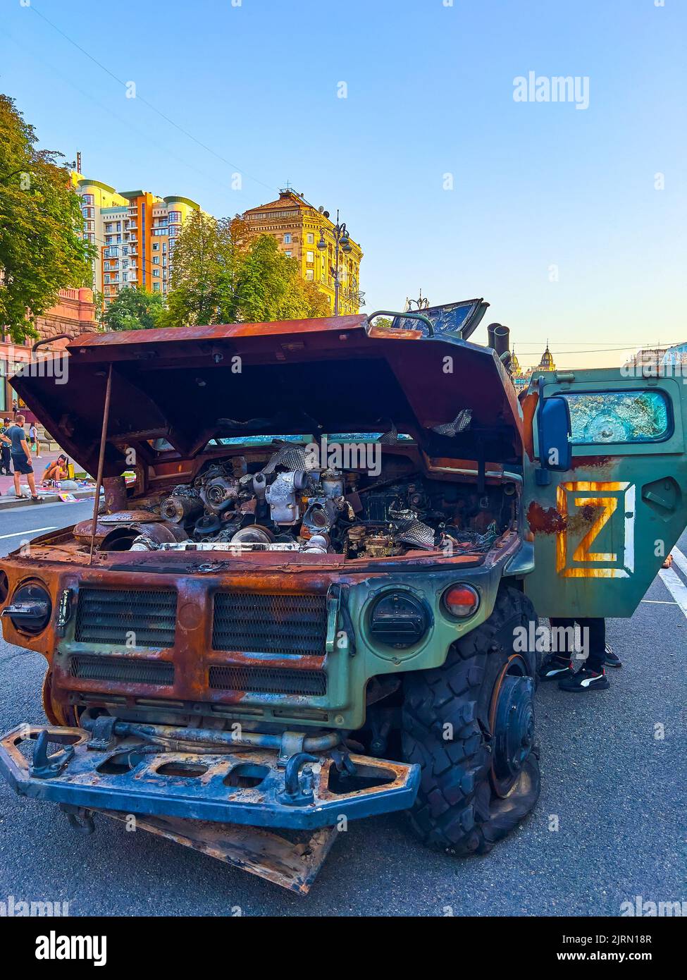 KIEV, UKRAINE - 23 AOÛT 2022 : véhicule de mobilité d'infanterie multi-terrain TIGR détruit sur exposition d'équipement militaire russe détruit Banque D'Images