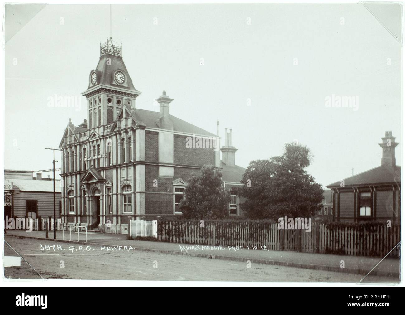 GPO, Hawera, 1912, Hwera, par Muir & Moodie. Banque D'Images