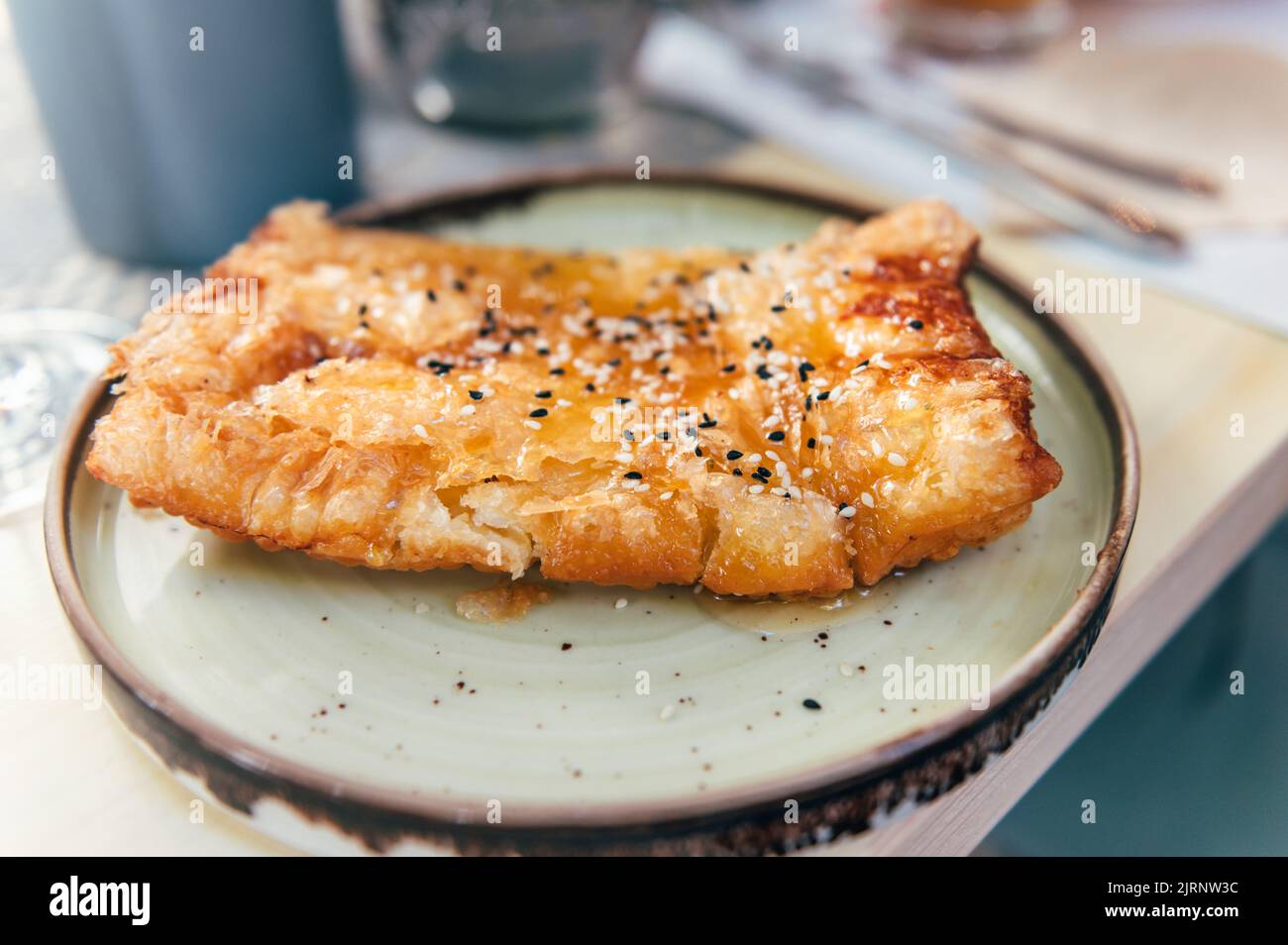 Fromage grec frit, Saganaki Banque D'Images