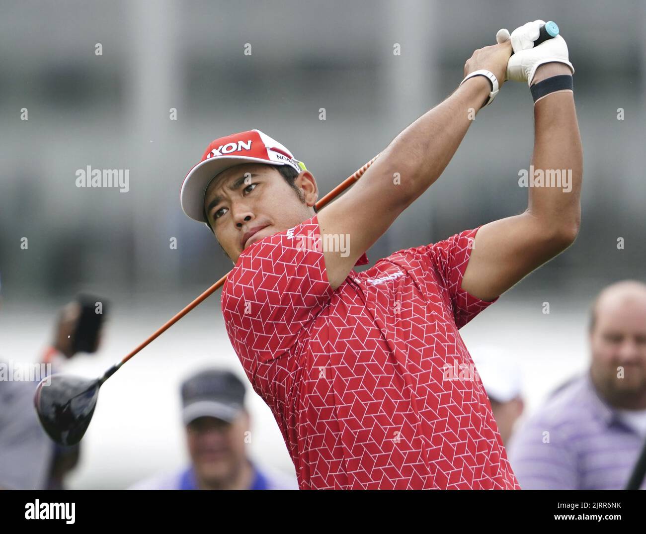 Hideki Matsuyama, du Japon, a terminé le sixième tee lors de la première partie du Tour Championship au East Lake Golf Club d'Atlanta, en Géorgie, le 25 août 2022. (Kyodo)==Kyodo photo via crédit: Newscom/Alay Live News Banque D'Images