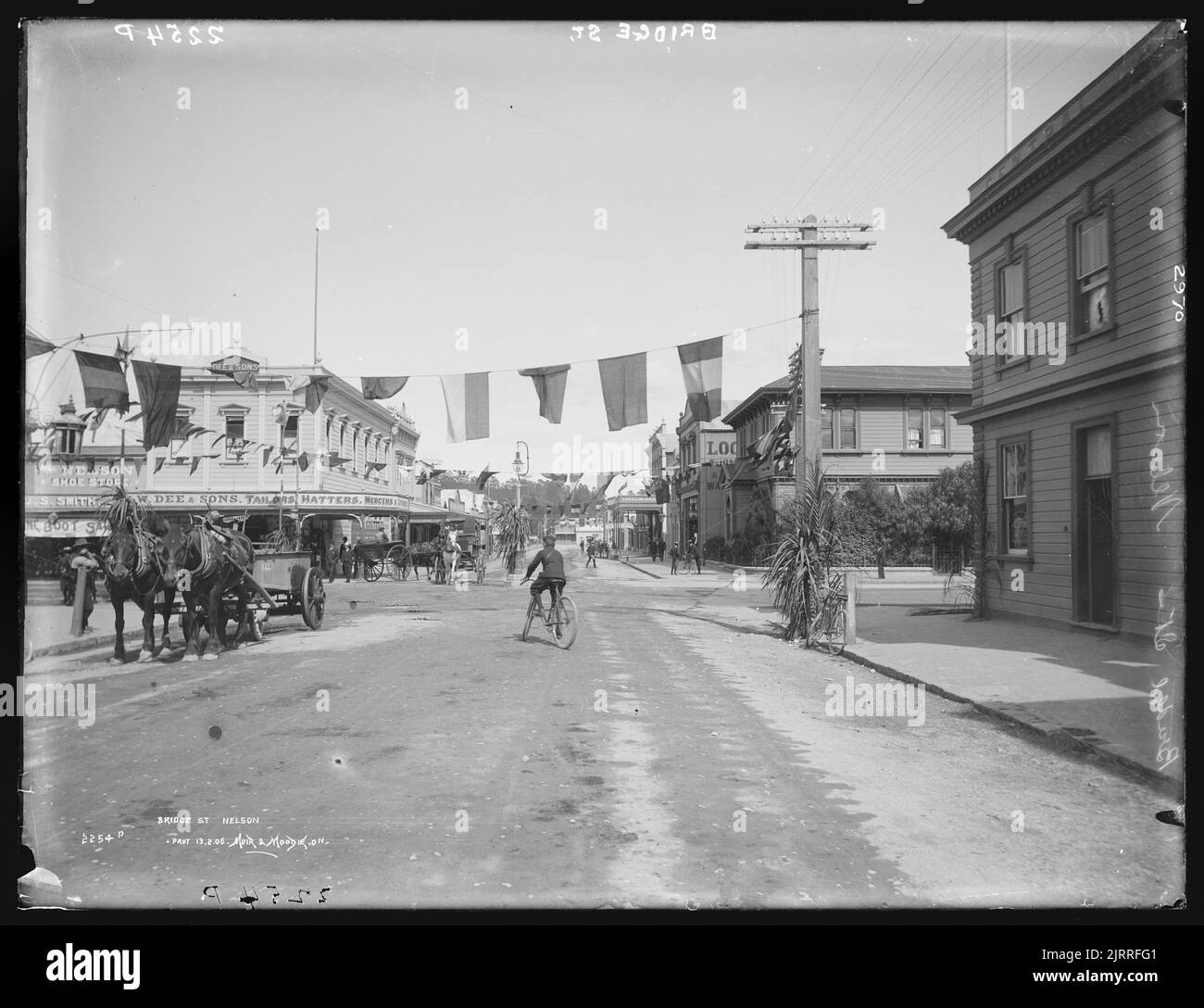 Bridge Street, Nelson, Dunedin, par Muir & Moodie. Banque D'Images