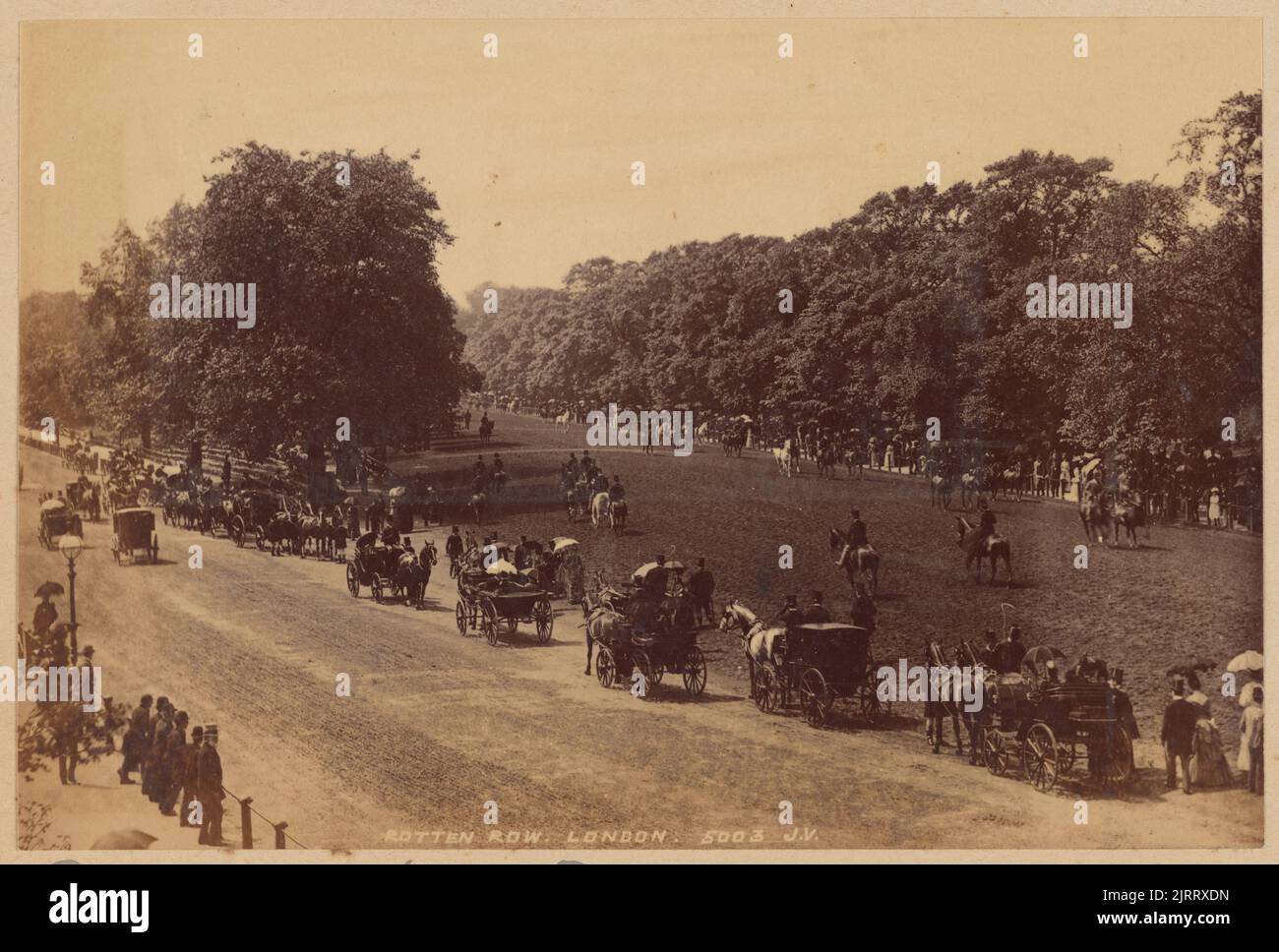 Rotten Row, Hyde Park - Londres, Londres, par James Valentine. Banque D'Images