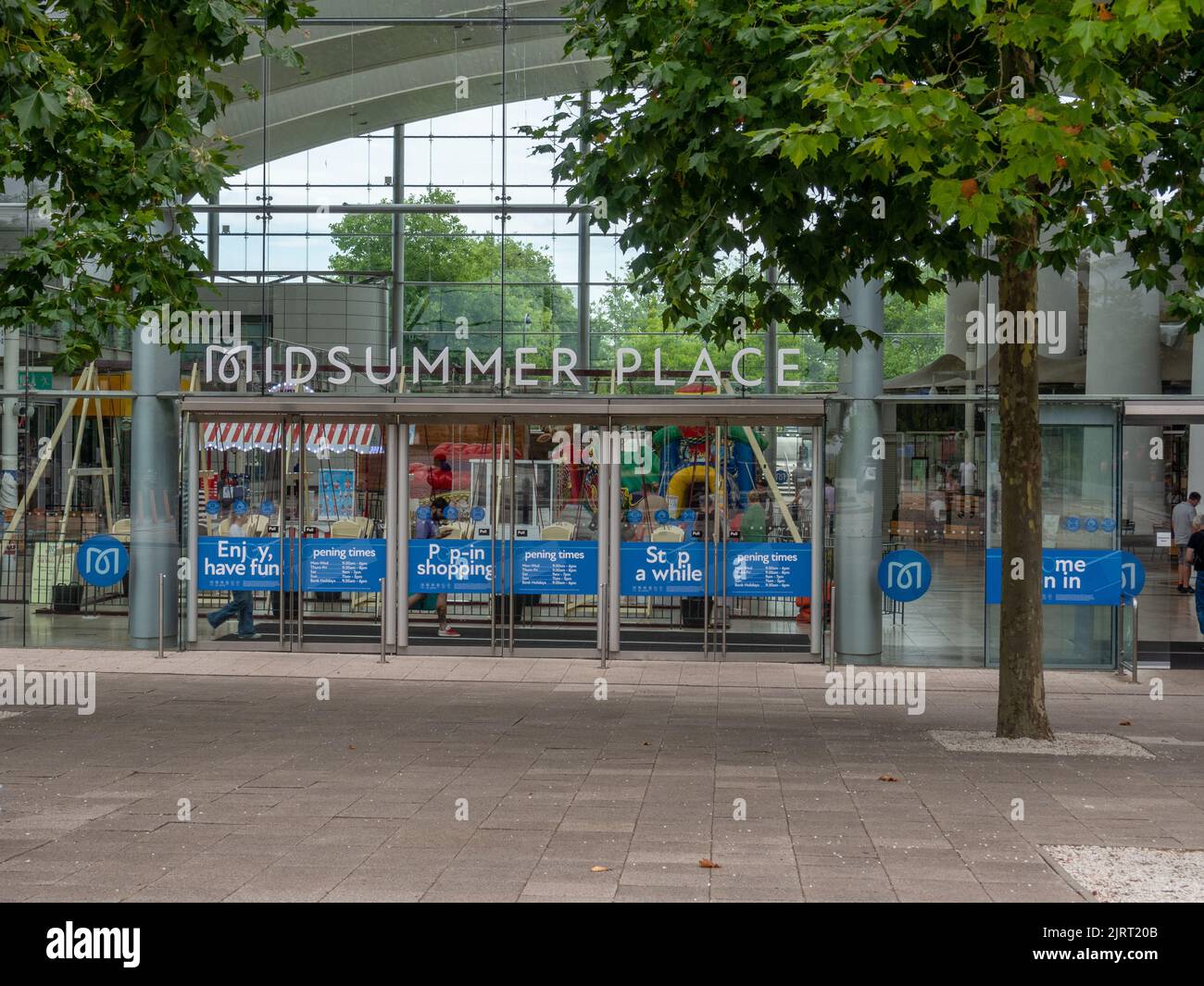 Entrée au centre commercial Midsummer place, centre de Milton Keynes, Buckinghamshire, Royaume-Uni Banque D'Images