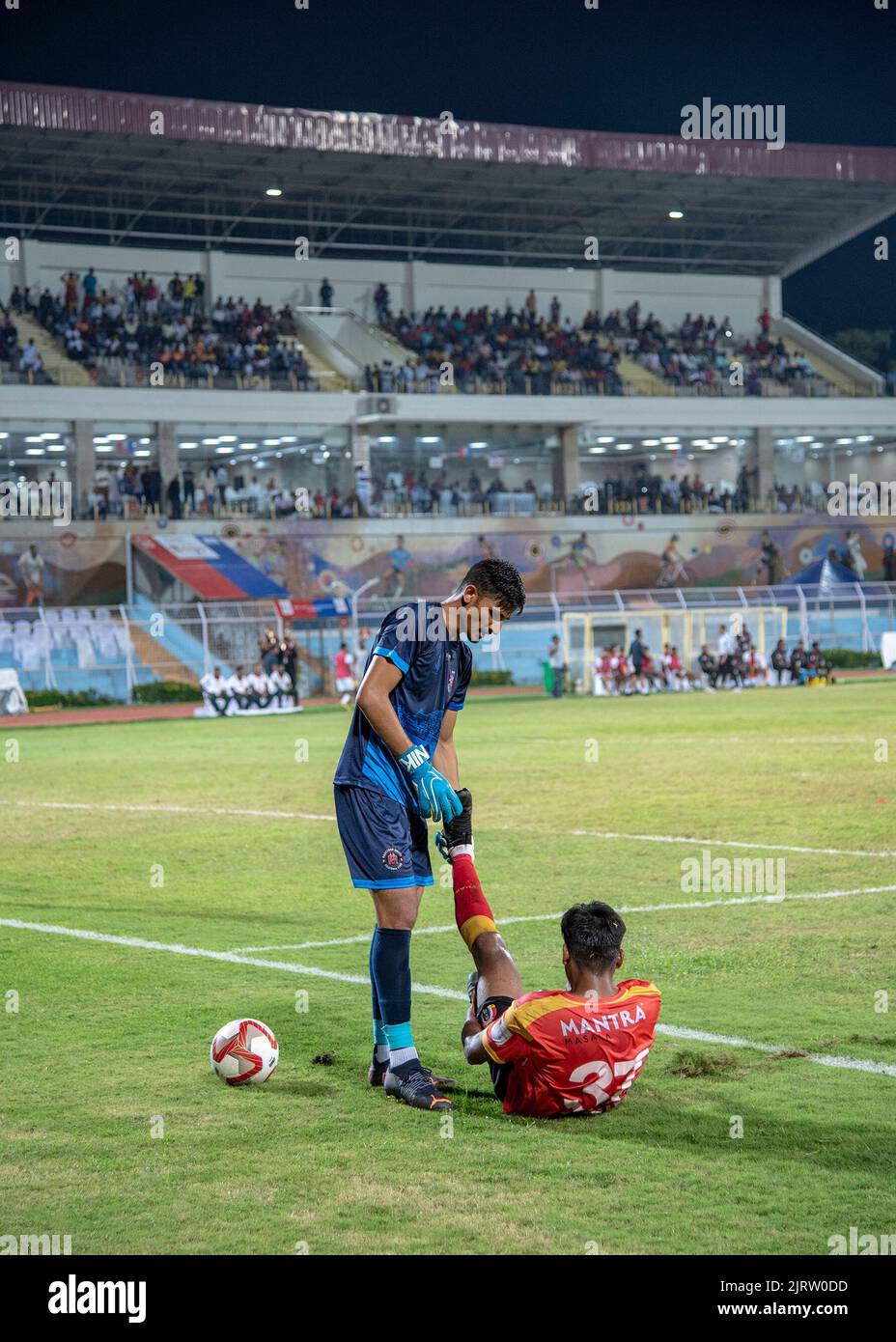 Kolkata, Inde. 25th août 2022. Emami East Bengal football Club (EEBFC) et Rajasthan United football Club (RUFC) ont joué but less Draw dans la rencontre du groupe B de la coupe Durand 131st au KishorBharati Stadium, Jadavpur, Kolkata, le 25th août 2022. (Credit image: © Amlan Biswas/Pacific Press via ZUMA Press Wire) Banque D'Images