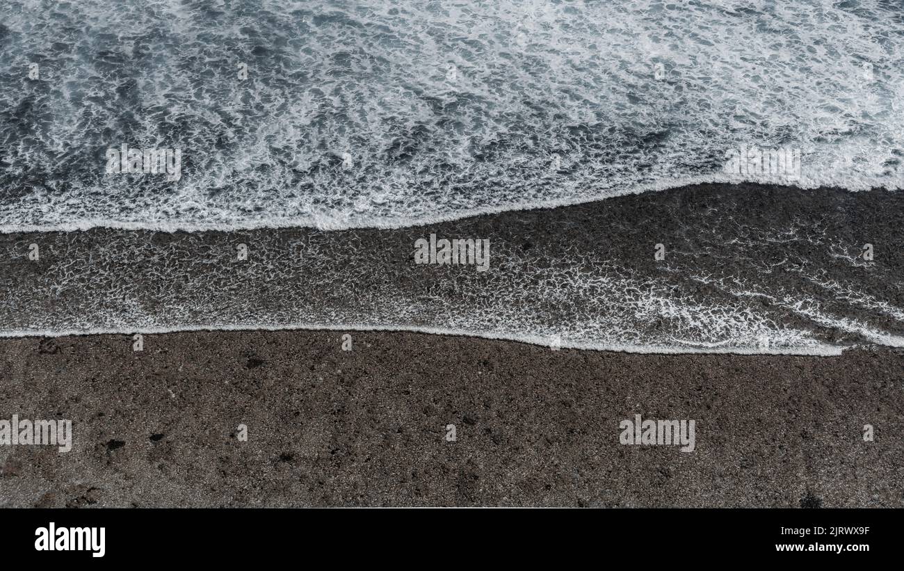 Vue aérienne de la mer dégagée sur la plage de sable, photo d'arrière-plan Banque D'Images