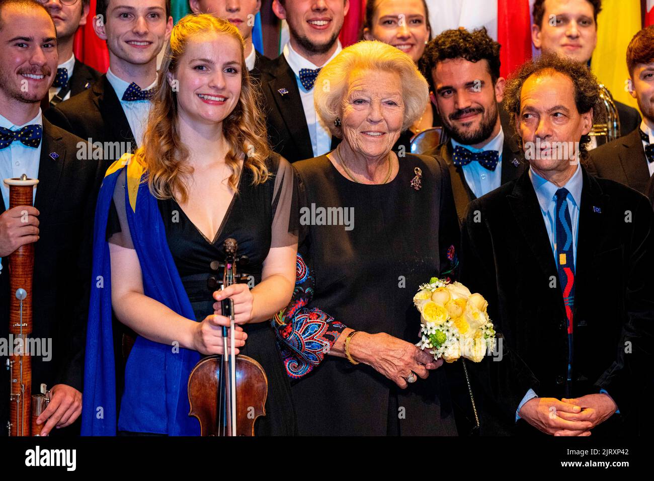 Amsterdam, Niederlande. 26th août 2022. Princesse Beatrix des pays-Bas au Koninklijk Concertgebouw à Amsterdam, sur 26 août 2022, pour assister au concert de l'Orchestre de la Jeunesse de l'Union européenne, c'est la 30th fois que l'orchestre se produit au Concertgebouw avec des membres de toute l'Union européenne, Princesse Beatrix est l'orchestre patroness Credit: Albert Nieboer/pays-Bas OUT/point de vue OUT/dpa/Alamy Live News Banque D'Images