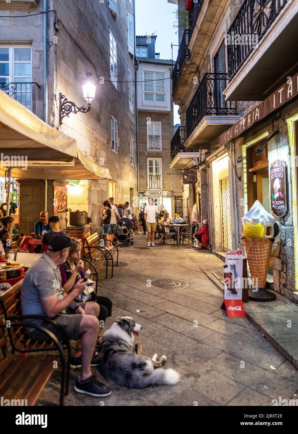 Vigo rues la nuit en Galice Espagne Banque D'Images