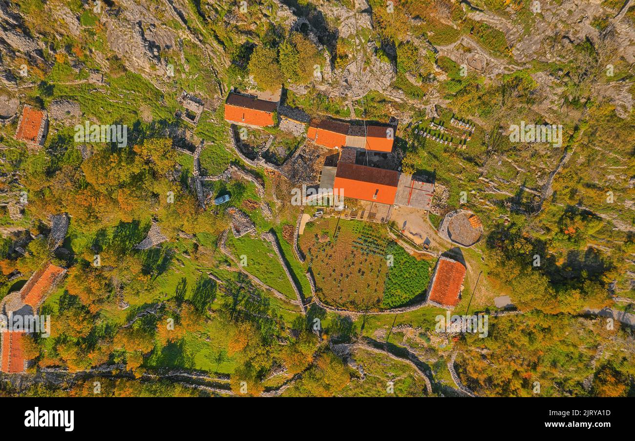 Vue aérienne du plateau dans l'arrière-pays de Konavle en Croatie Banque D'Images
