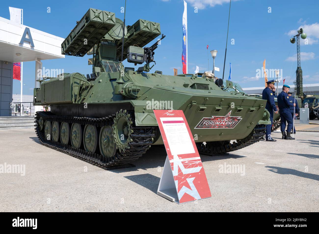 RÉGION DE MOSCOU, RUSSIE - 18 AOÛT 2022 : système de missiles antiaériens modernisé 'strela-10mn' au forum militaire-technique international Banque D'Images