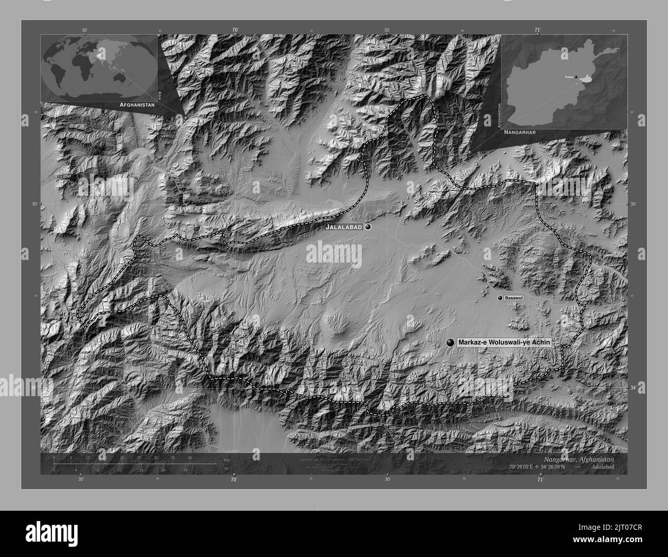 Nangarhar, province d'Afghanistan. Carte d'altitude à deux niveaux avec lacs et rivières. Lieux et noms des principales villes de la région. Angle auxiliaire l Banque D'Images