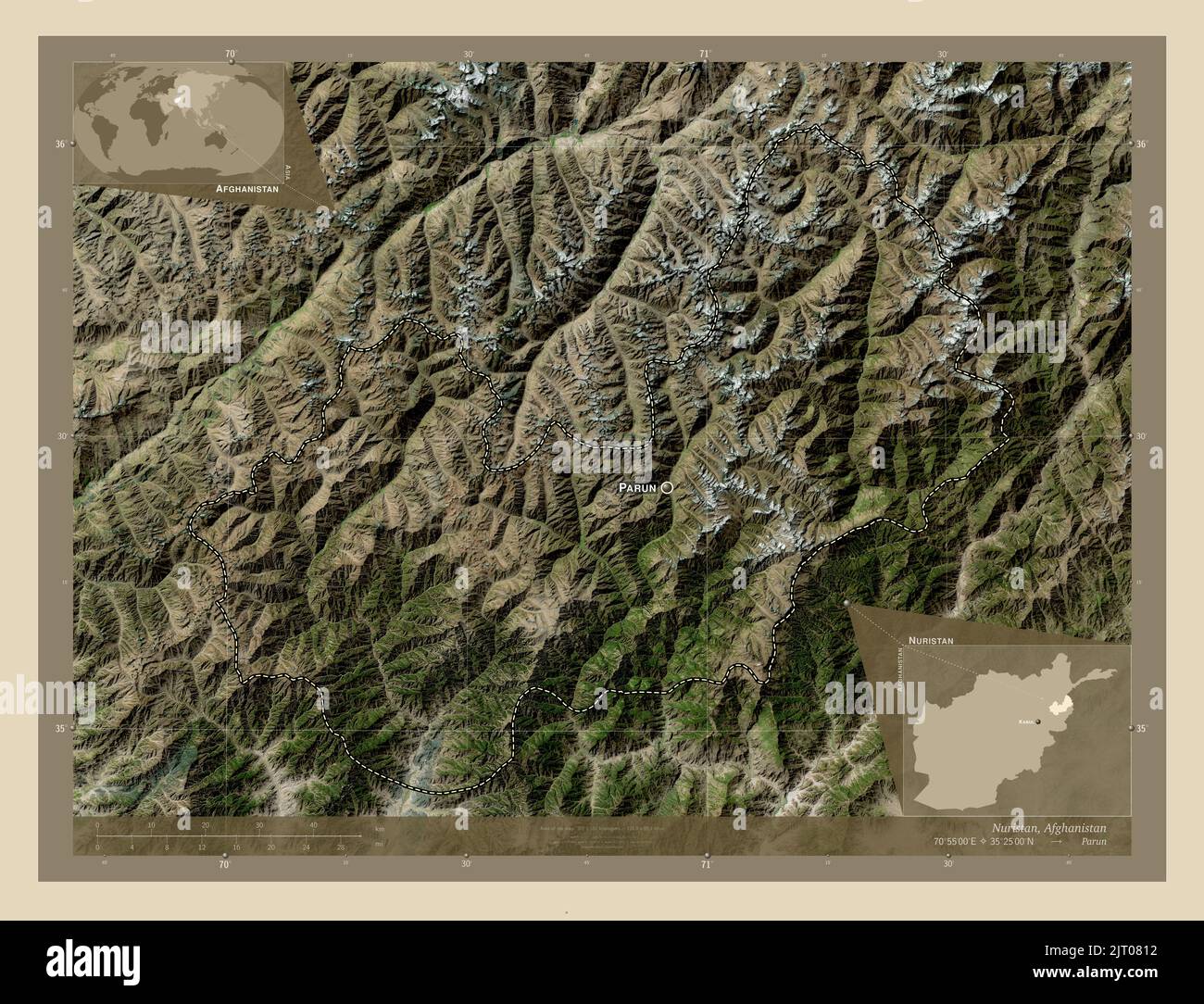 Nuristan, province d'Afghanistan. Carte satellite haute résolution. Lieux et noms des principales villes de la région. Cartes d'emplacement auxiliaire d'angle Banque D'Images