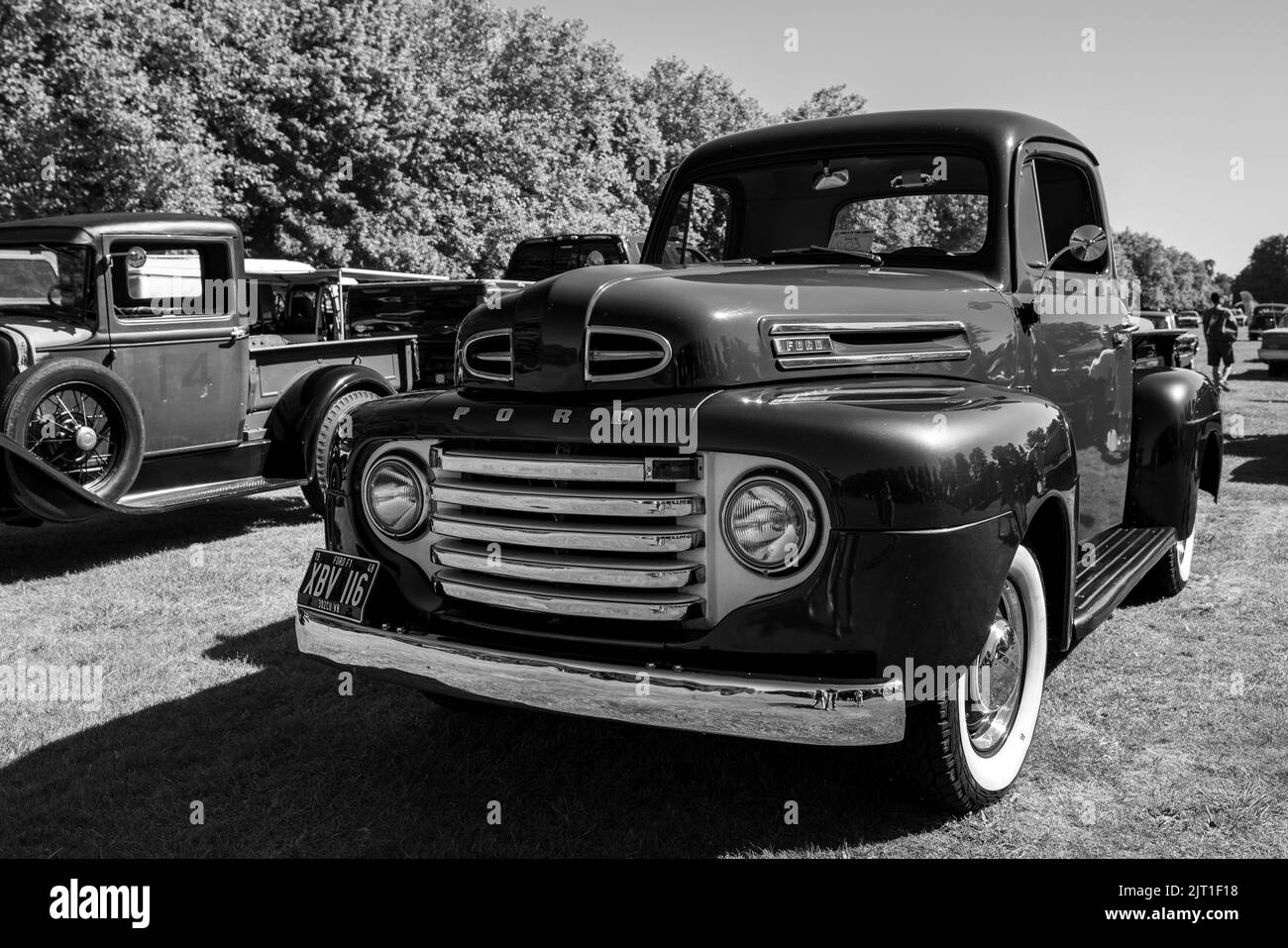 1948 camionnette Ford F-1 V8 « XBV 116 » exposée au American Auto Club Rally of the Giants, qui s'est tenu au Palais de Blenheim le 10th juillet 2022 Banque D'Images