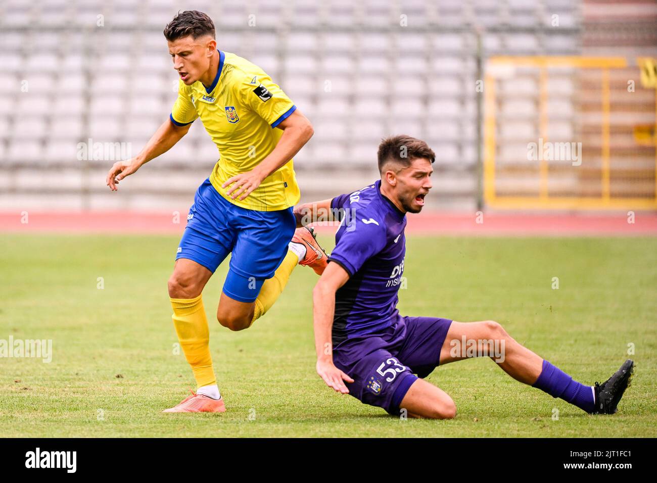 Jenthe Mertens de Beveren et Antoine Colassin de RSCA futures se ...