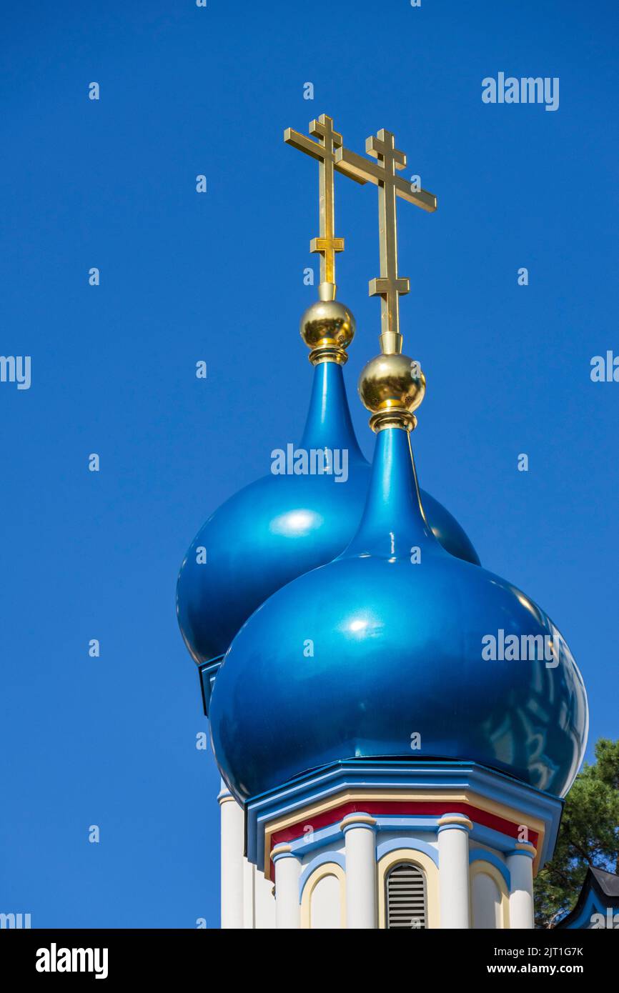 Dômes d'oignon bleu, vue détaillée, Église notre-Dame de Kazan, Église orthodoxe russe, Jurmala près de Riga, Lettonie, pays baltes, Europe Banque D'Images