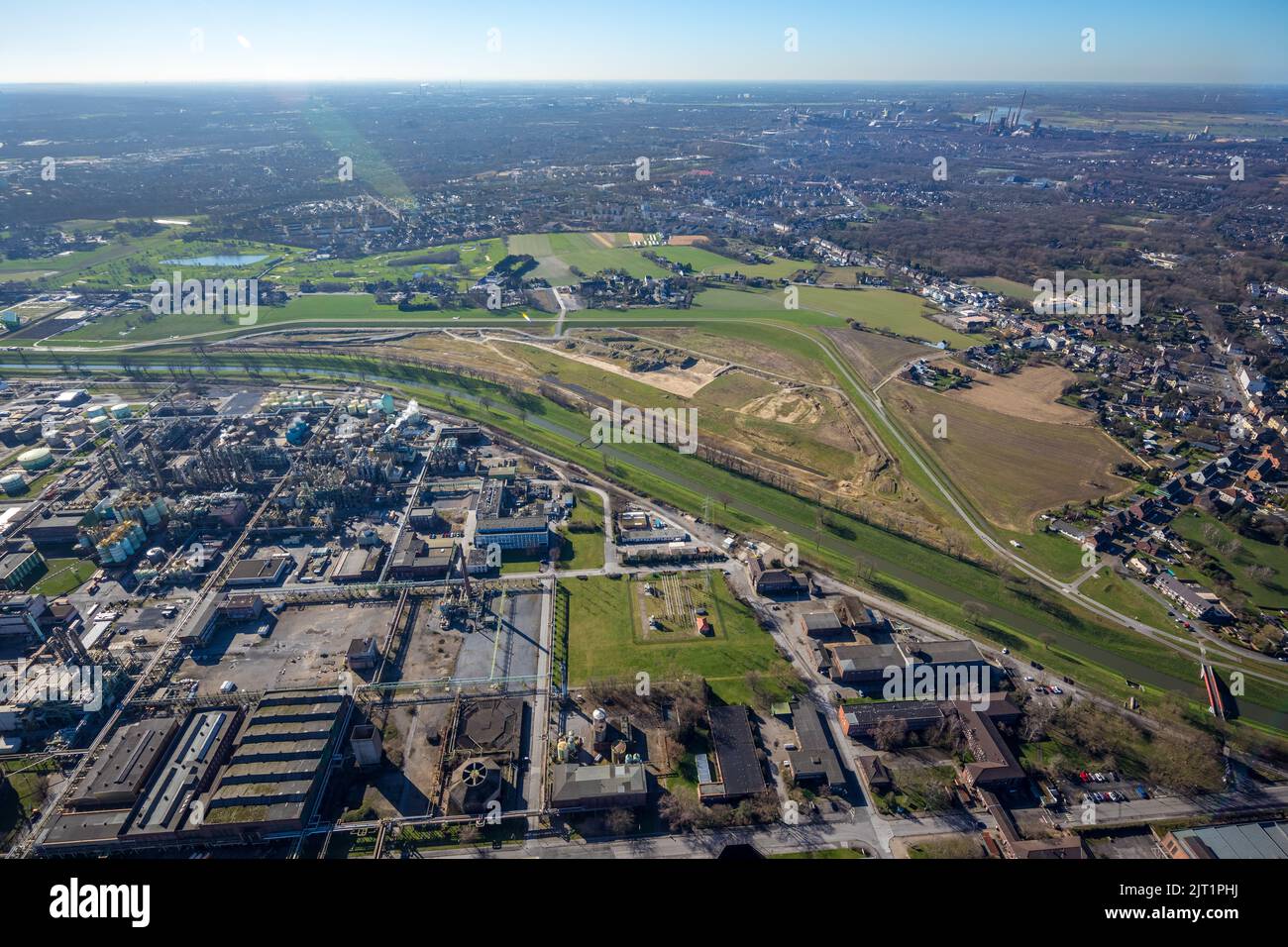 Photographie aérienne, OQ Werk Ruhrchemie, nouvelle digue et construction de routes, Holten, Oberhausen, région de la Ruhr, Rhénanie-du-Nord-Westphalie, Allemagne, DE, Europe, ind Banque D'Images